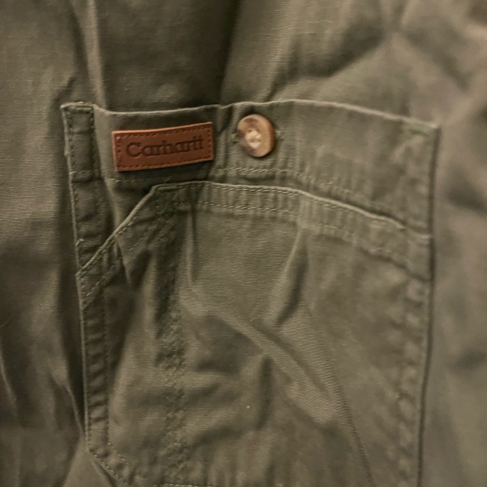 Carharrt Green Button-Up Shirt. Size XL. Worn twice. Great condition - Picture 2 of 4